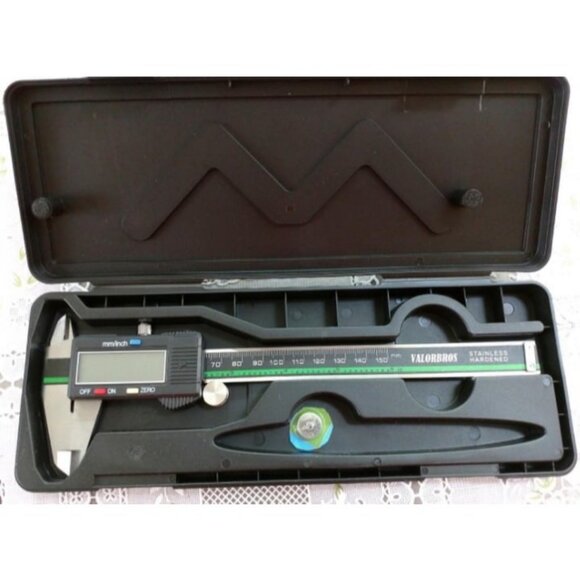 Digital Caliper Stainless Steel with Large LCD Screen 6 Inch Millimeter - Picture 3 of 3